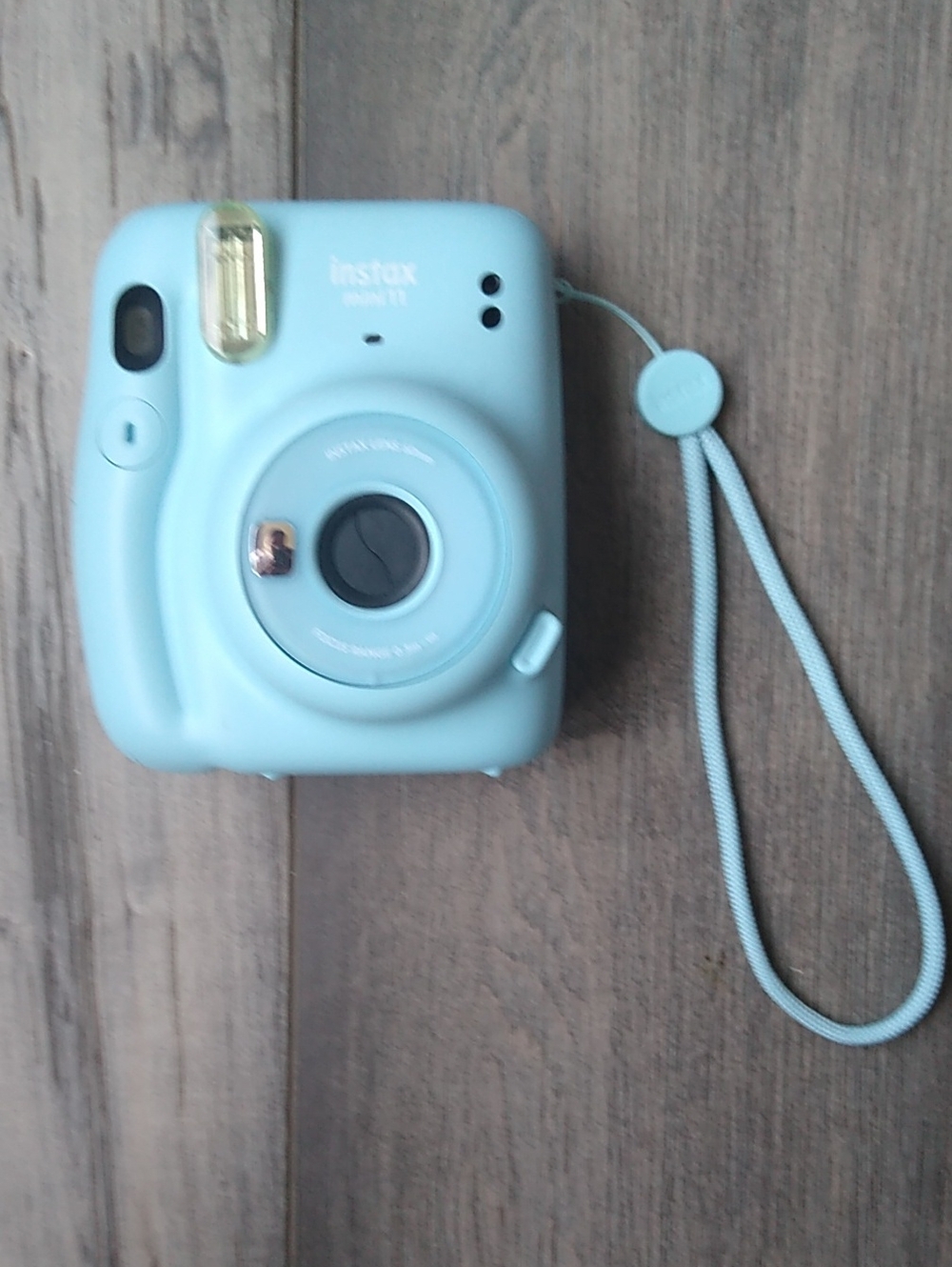 Fujifilm Instax Mini 11 Instant Camera - Light Blue - Picture 2 of 3